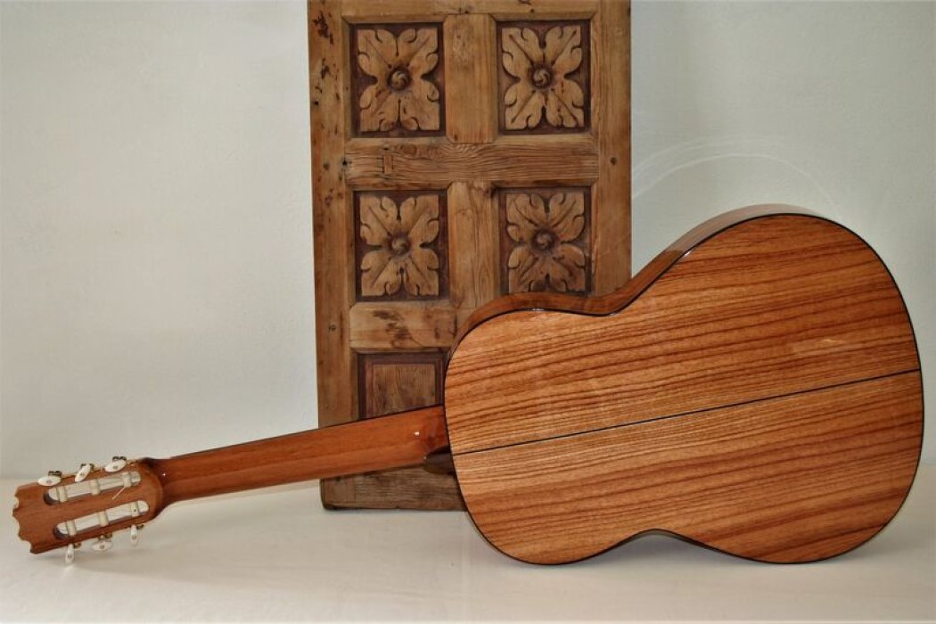 Guitarras con maderas de kilómetro cero.